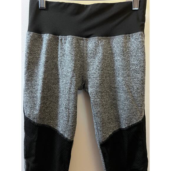 Thrill Performance Leggings Black Gray Size Small - Picture 3 of 7